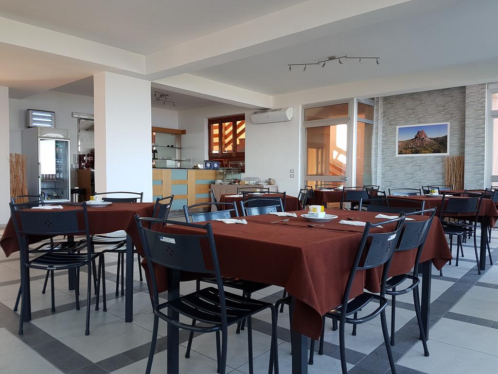 Il Giardino Di Ausonia Acomodação com café da manhã Reggio di Calabria Exterior foto